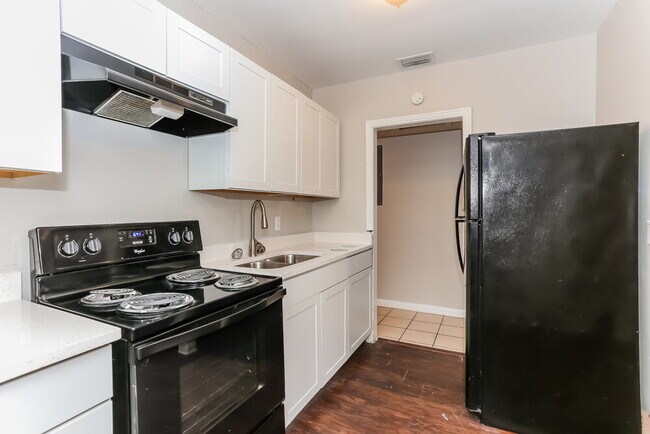 Foto del edificio - 961 Kenmore St