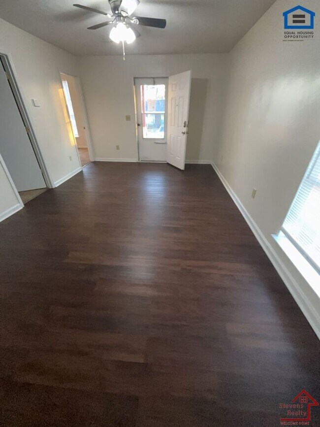 Foto del edificio - 117 Dogwood Pointe Dr