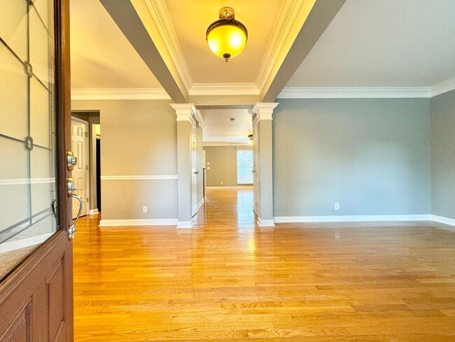 Building Photo - 3 Bedroom, 2.5 Bathroom w/ Bonus Room and 2 Car Garage in McKay's Mill