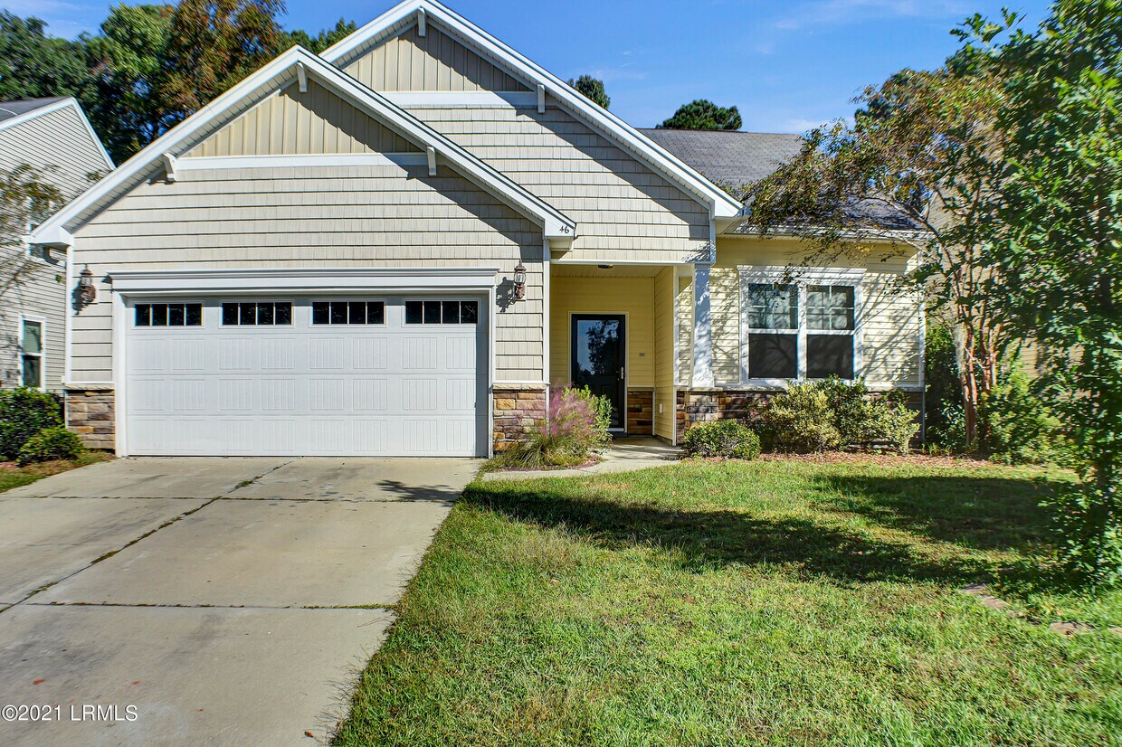 Primary Photo - 46 Cedar Creek Cir