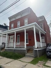 Building Photo - 7 Jackson St