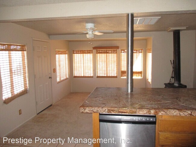 Foto del edificio - 3 br, 2 bath House - 4602 S Goldenrod Pl