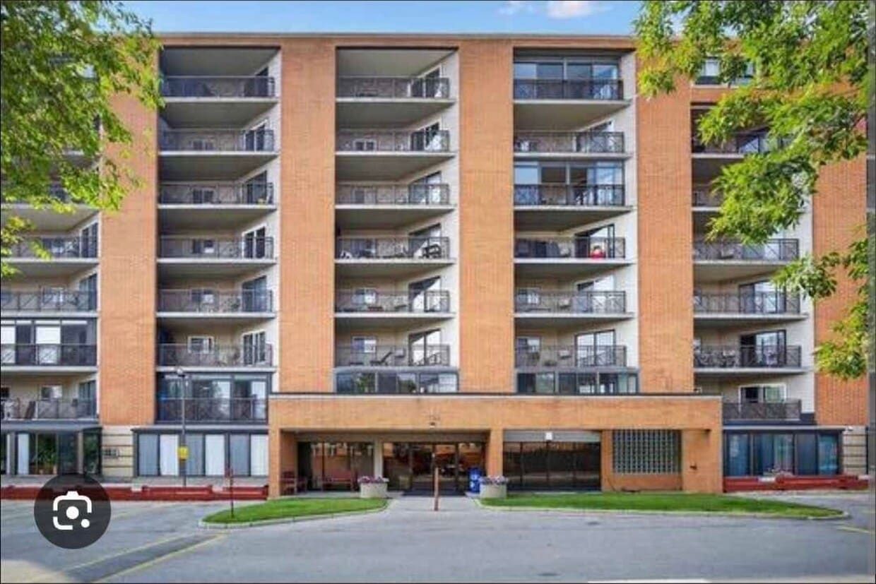 Primary Photo - 1720 Pembina Hwy