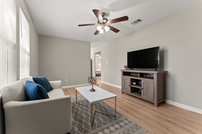 Foto del edificio - 2245 Bayou Rd