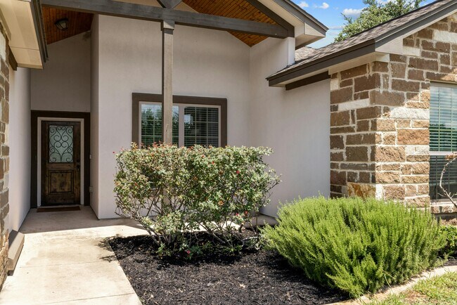 Foto del edificio - 1027 Jewel Ln