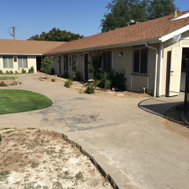 Ashlan Lagoon Apartments Rentals Fresno, CA