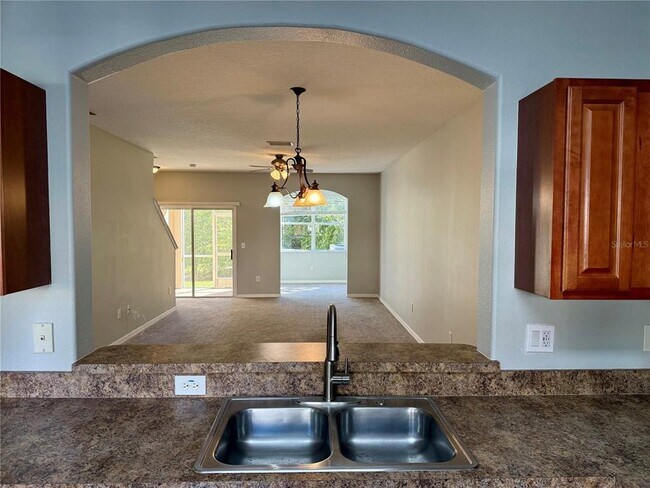 Foto del edificio - 1040 Sleepy Oak Dr