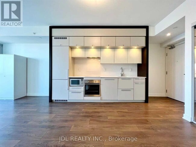 Photo du bâtiment - 15 Grenville St