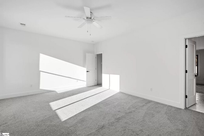 Building Photo - 100 Lepak Ln
