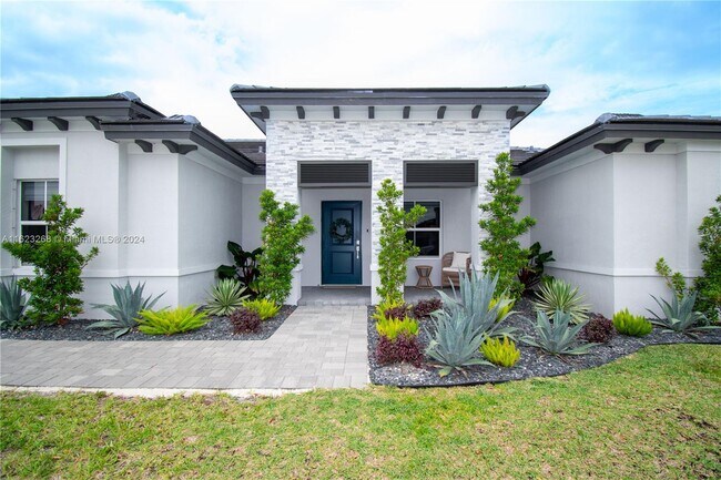 Building Photo - 19059 SW 133rd Ave