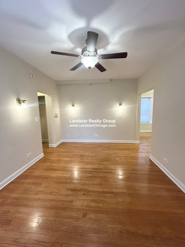 Building Photo - 1313 W Touhy Ave