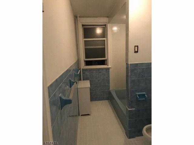 Foto del edificio - 214 E 21st St