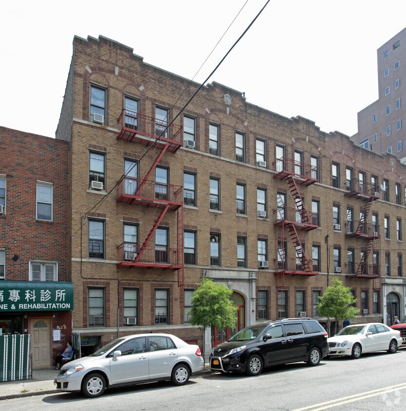 Building Photo - 837 60th St
