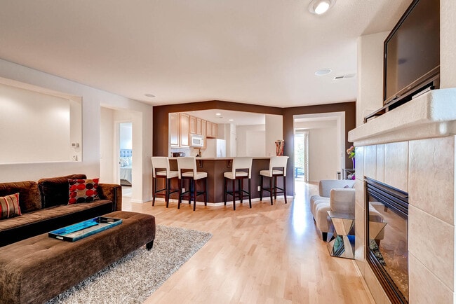 Building Photo - 6079 Raleigh Cir
