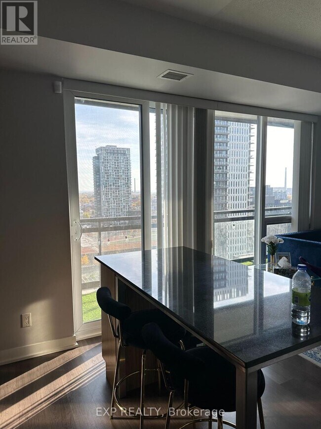 Building Photo - 225 Sackville St