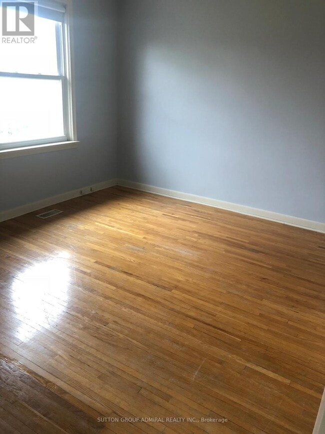 Building Photo - 256 Mcconvey Dr