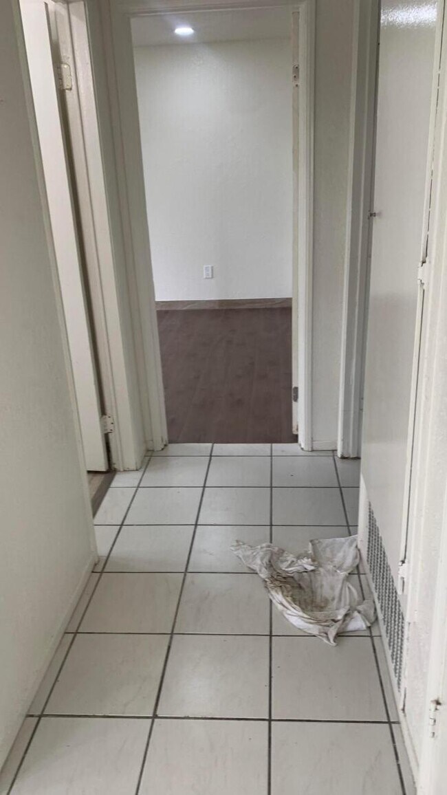 Foto del edificio - 1661 Sheridan Cir