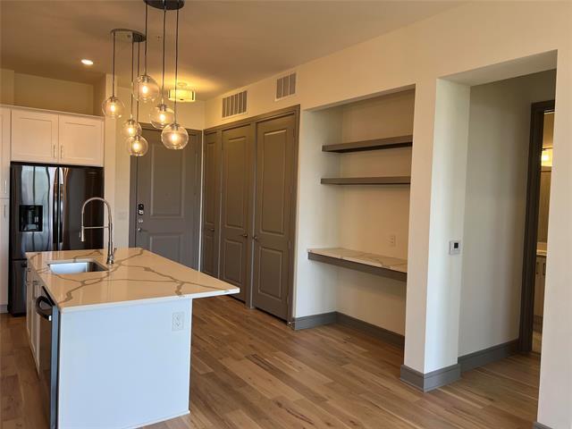 Foto del edificio - 2700 Old Denton Rd