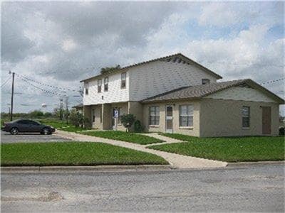 Primary Photo - 1100 E Santa Rosa Ave