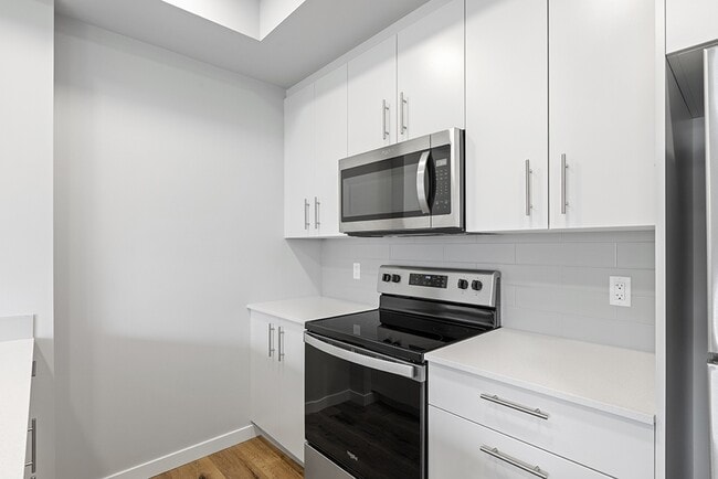 Building Photo - Marakai - Corporate