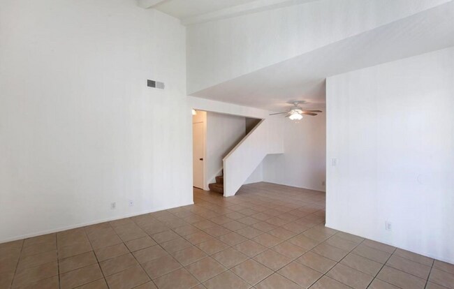 Building Photo - 2650 W Segerstrom Ave