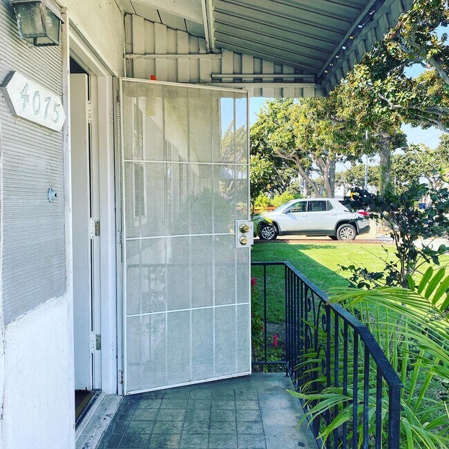 Building Photo - 4075 Sawtelle Blvd