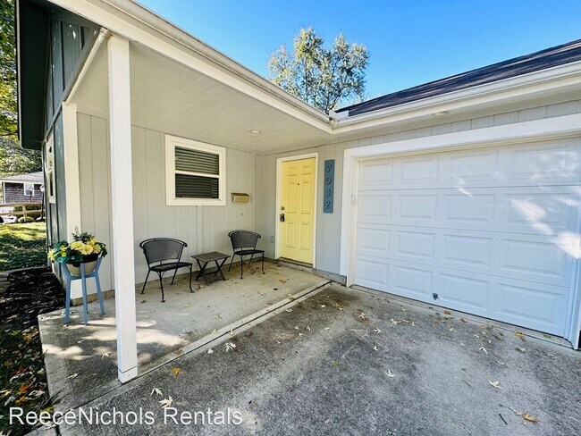 Foto del edificio - 3 br, 2 bath House - 7932 Newton St