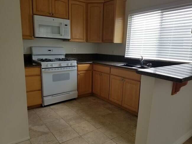 Foto del edificio - 787 N Adele St