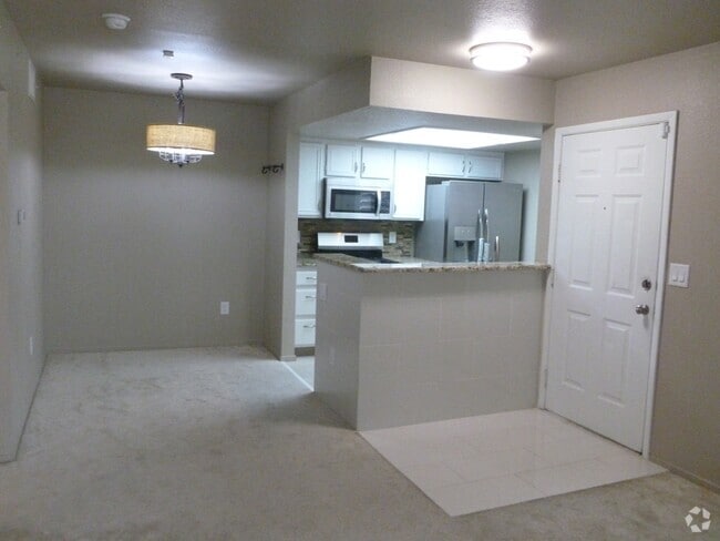 Building Photo - 1908 Tierra Vista Dr