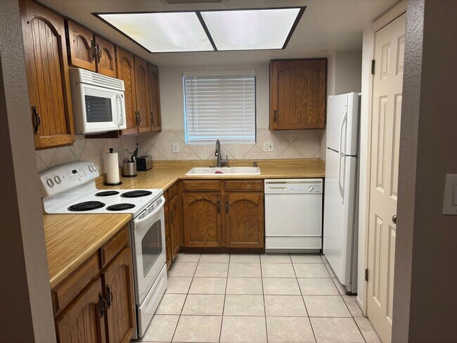 Foto del edificio - Charming 2BR Condo in Mesa