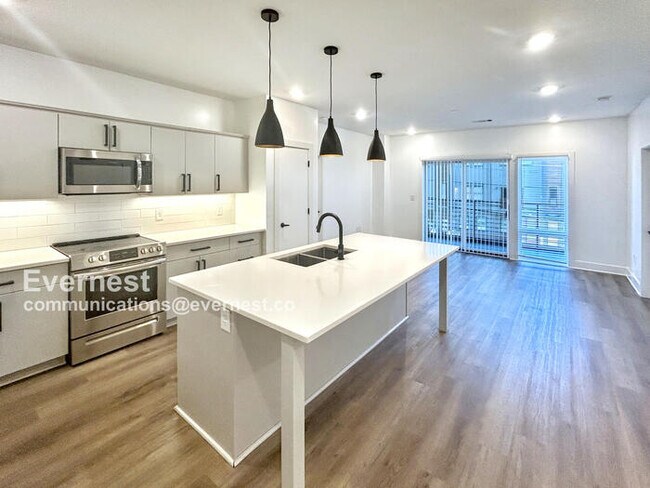Foto del edificio - 2704 Clifton Ave