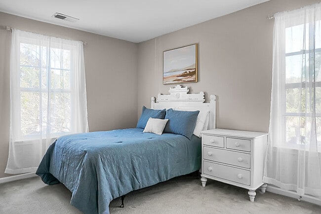 Foto del edificio - 1519 Thoroughbred Blvd