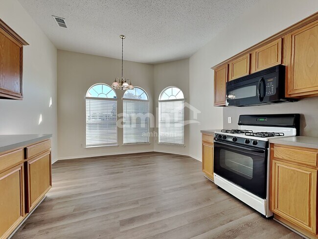 Foto del edificio - 217 Dartmouth Dr