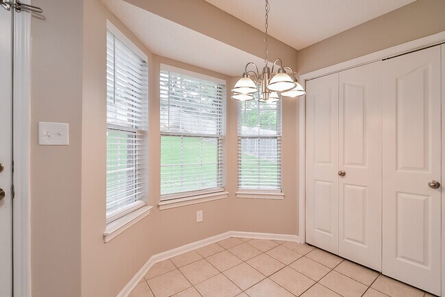 Foto del edificio - 1928 Thomas St