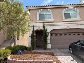 Building Photo - 6073 Crown Palms Ave