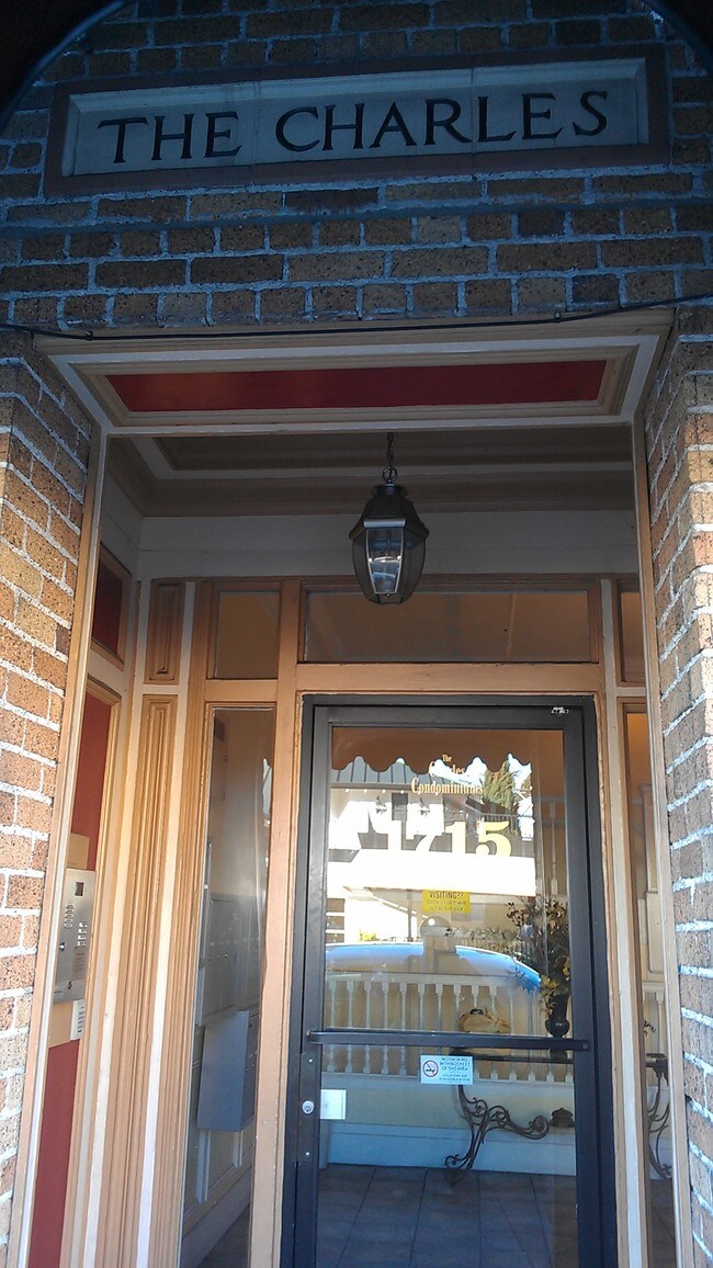 Building Photo - 1715 Sonoma Blvd