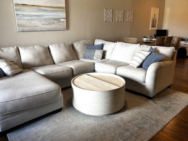 Foto del edificio - 380 W Broadway