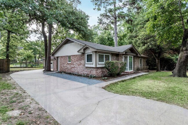 Foto del edificio - 24326 Pine Canyon Dr