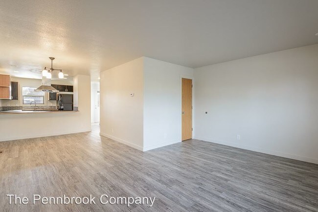 Building Photo - 2320-2334 NE Holliday Ave