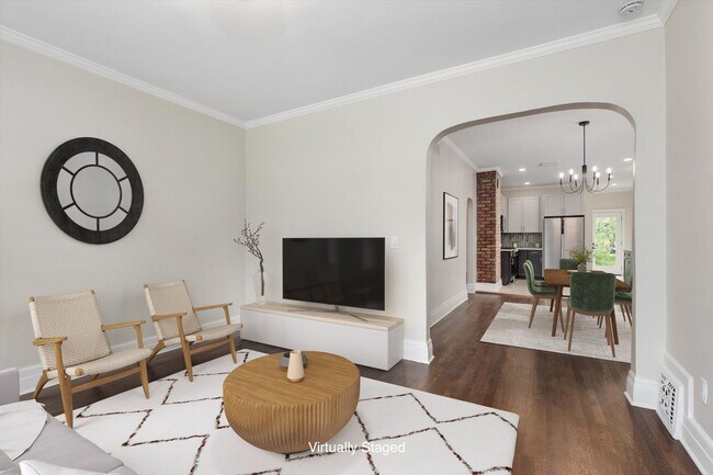 Foto del edificio - 719 Gladstone Ave