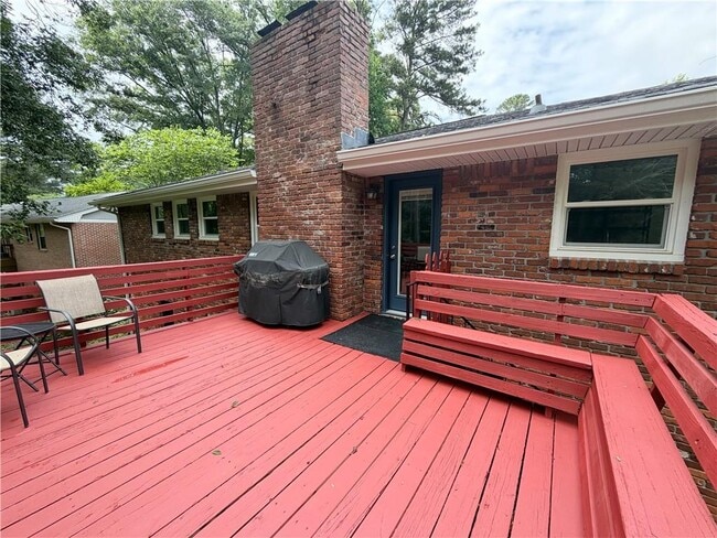 Building Photo - 4135 Hideaway Dr