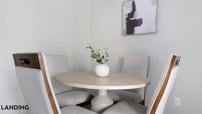 Building Photo - 49 Boulevard SE