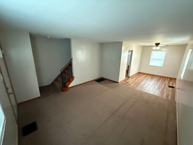 Building Photo - 3166 Sullivant Ave