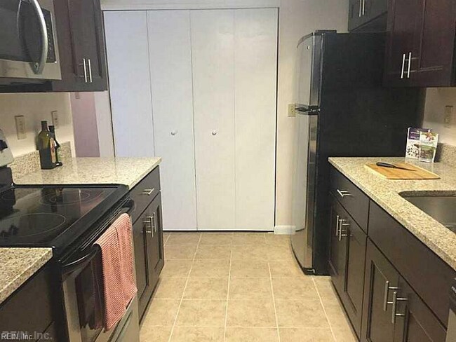 Building Photo - 416 Abbotsleigh Ct