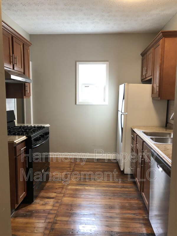 Primary Photo - 3418 Vetter Ave