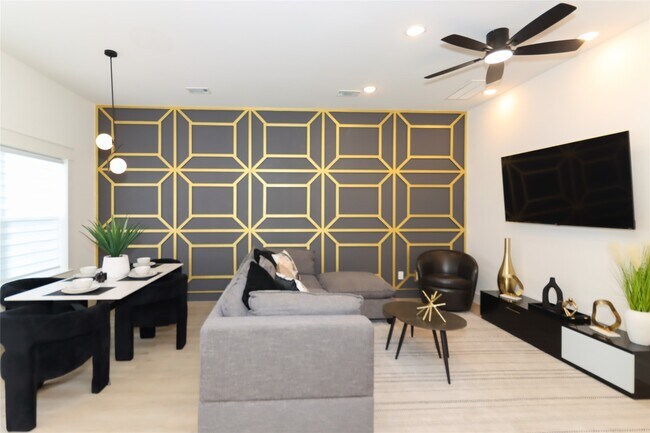 Foto del edificio - 4902 Higgins St