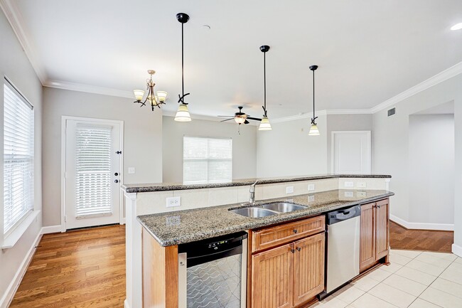 Foto del edificio - 2203 Dorrington St