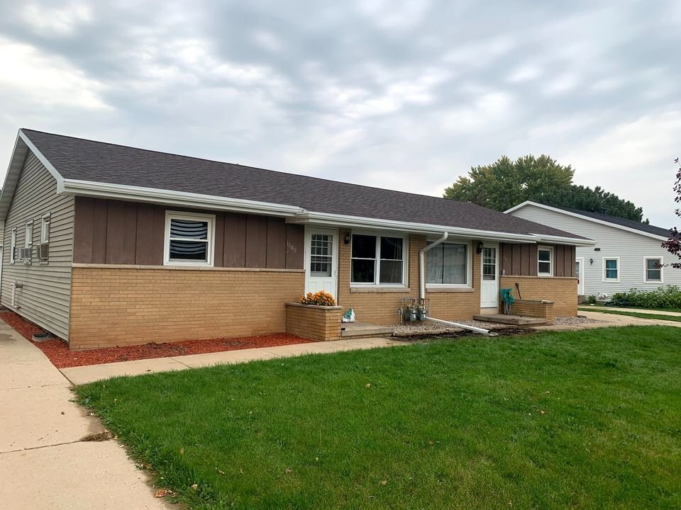 Building Photo - 1082 Holly Ct
