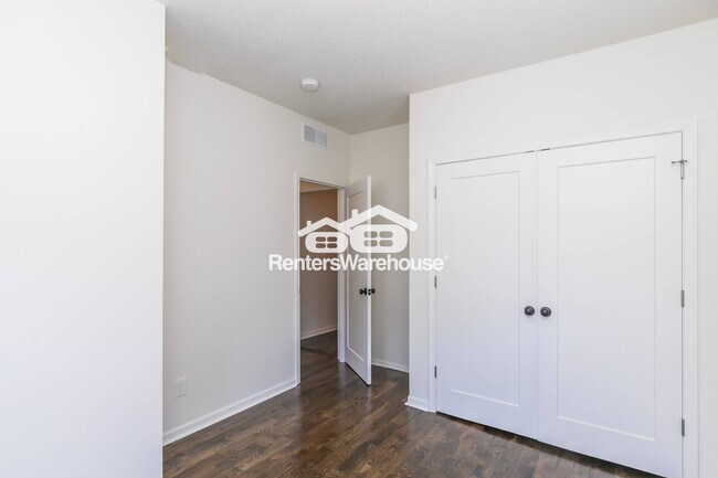 Foto del edificio - 2305 E 37th St