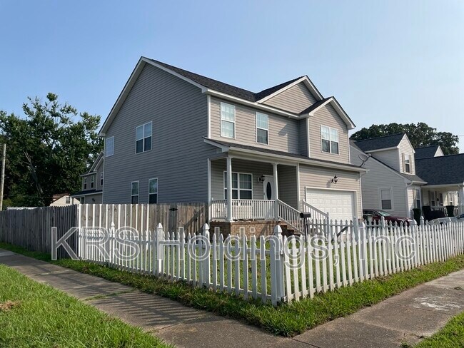 Building Photo - 5100 Norvella Ave